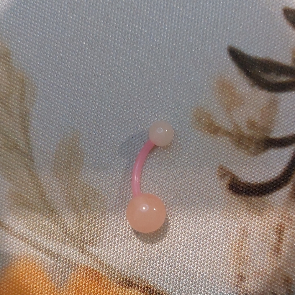 NWOT Pink Acyrlic UV Sensitive Belly Button Jewelry
